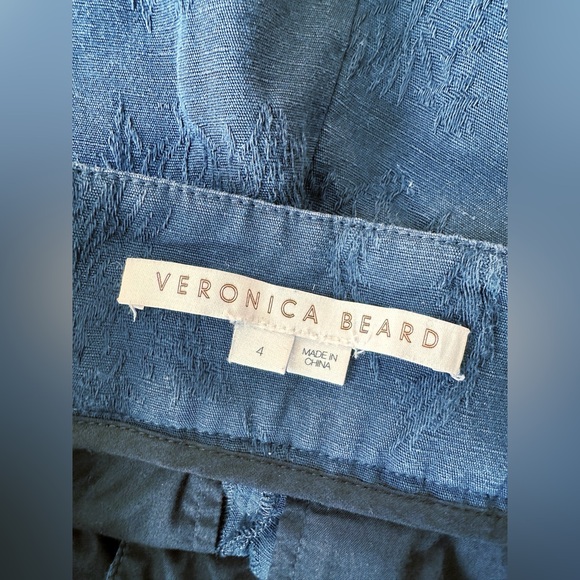 Veronica Beard Vitha Floral Straight Leg Cropped Jacquard Pant in Ink. Size 6 - Picture 10 of 11